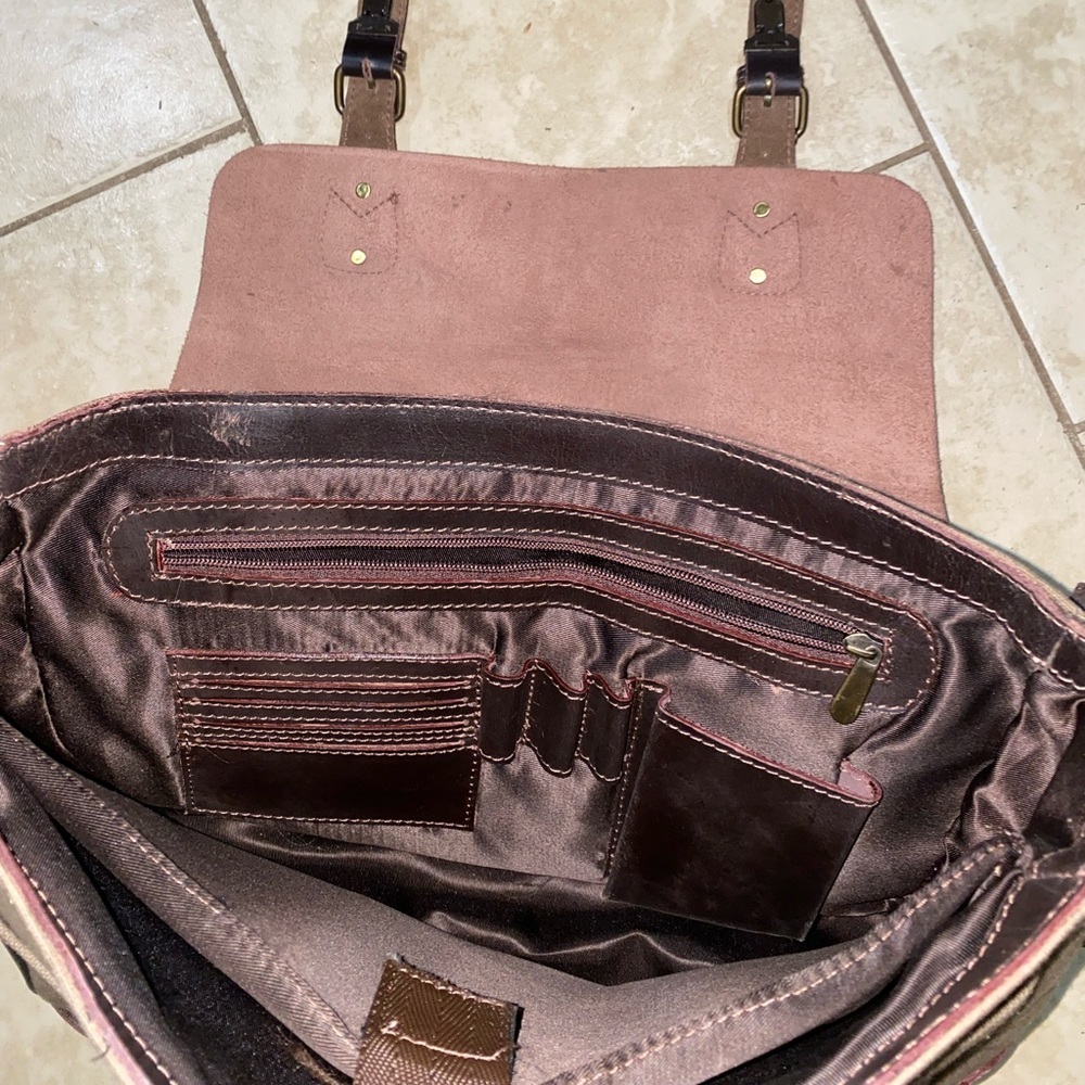 Leather Computer Bag - Picture 4 of 12